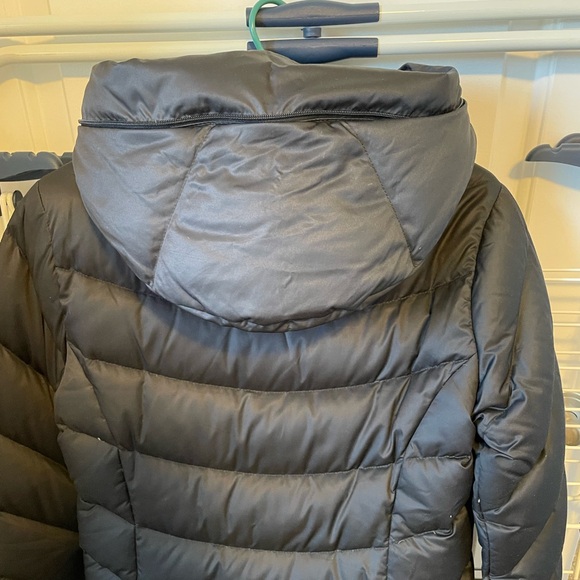 Patagonia size S Black Down Jacket (knee length) - Picture 7 of 10